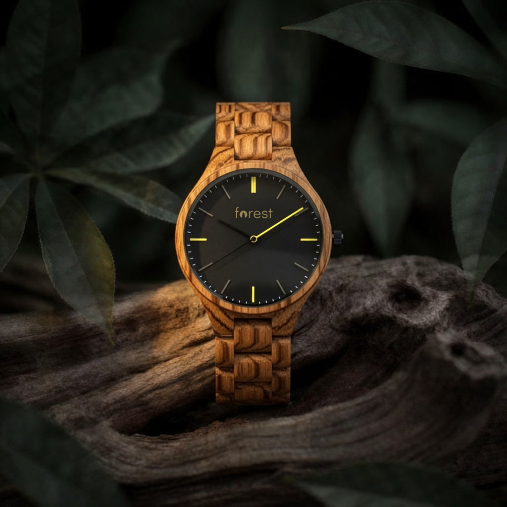 Dusk wooden watch, wide view